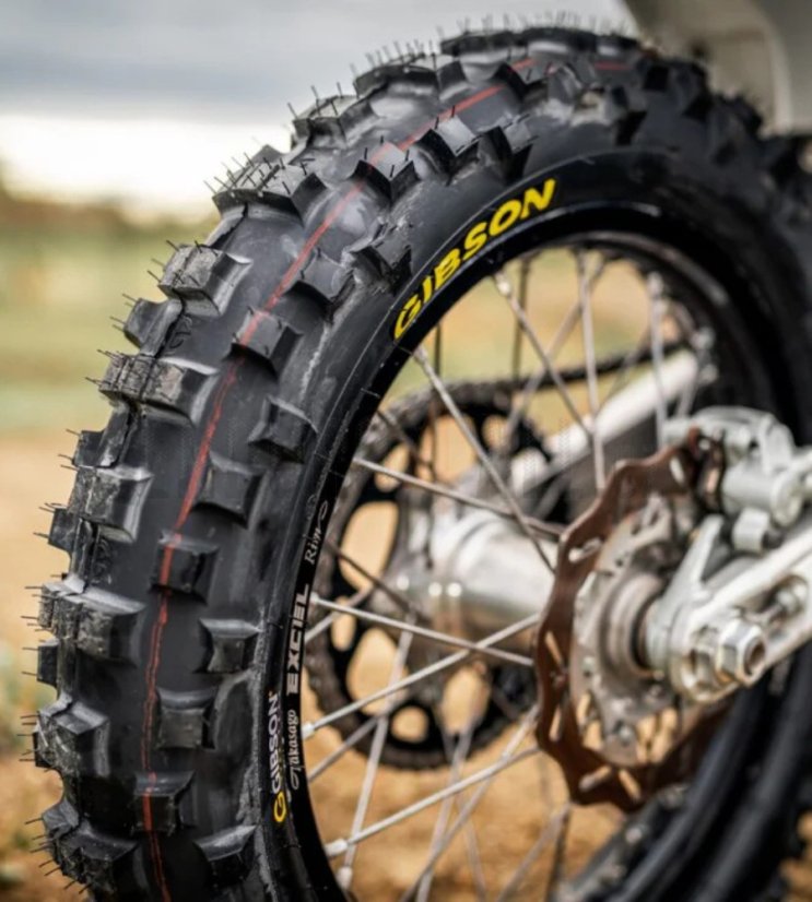 Zadní pneu TECH 6.2 Enduro FIM 140/80-18 Gibson