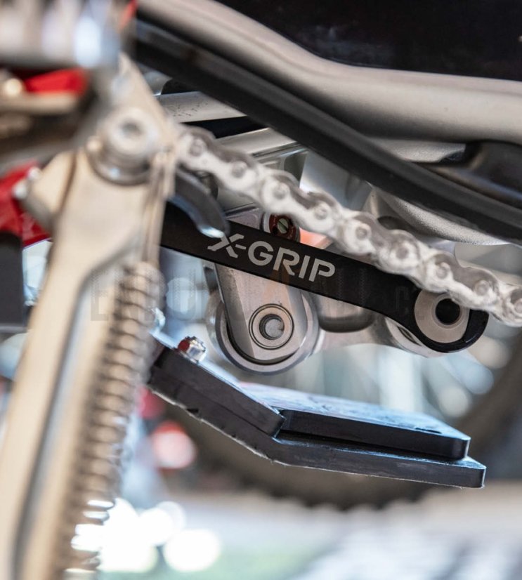 Nastavitelné přepákování X-GRIP - Barva: černá