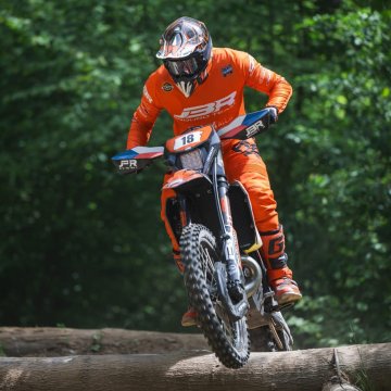 Jan Řáda: From Hobby Rider to Racing Enduro